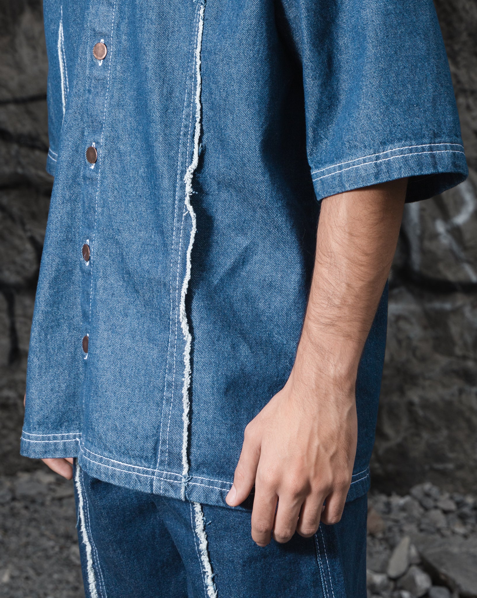 RAW EDGE SHIRT
